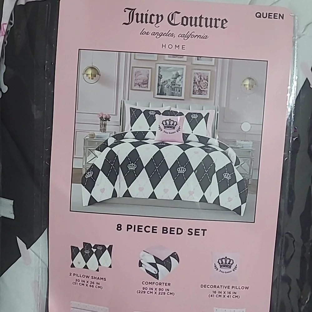 Juicy Couture Black and White 8-Piece Bed Set - Queen